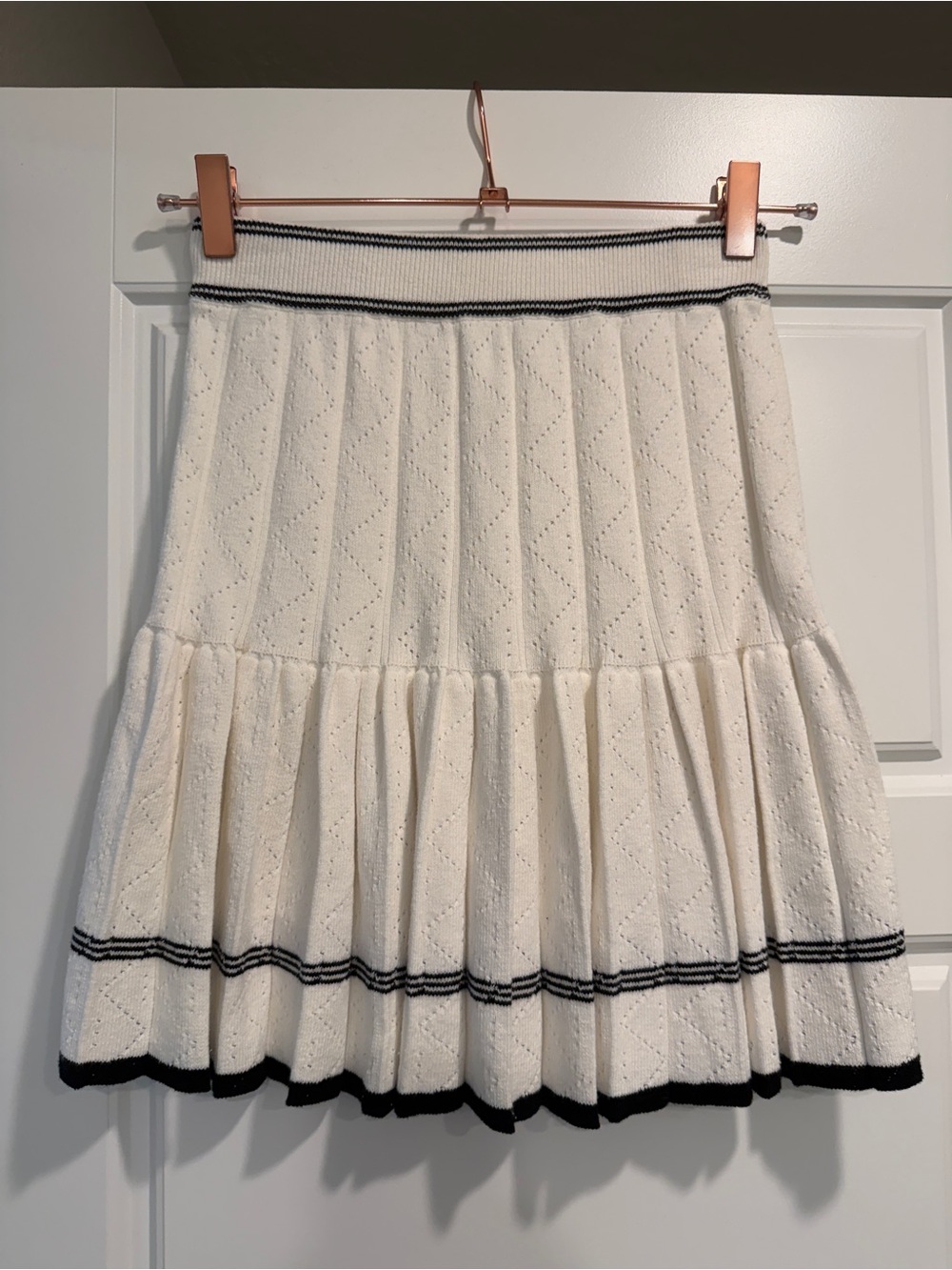Willow & Wind Knit Pleated Skirt Size Small Nautical Coastal Preppy Country Club